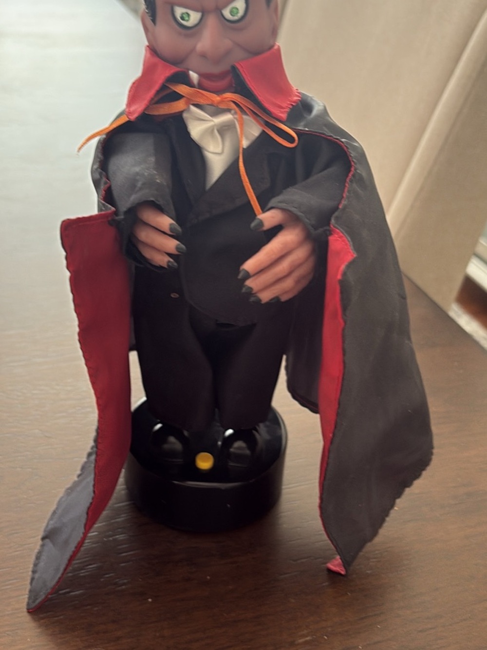 Halloween Vampire Figurine Cape in Black with Red Lining